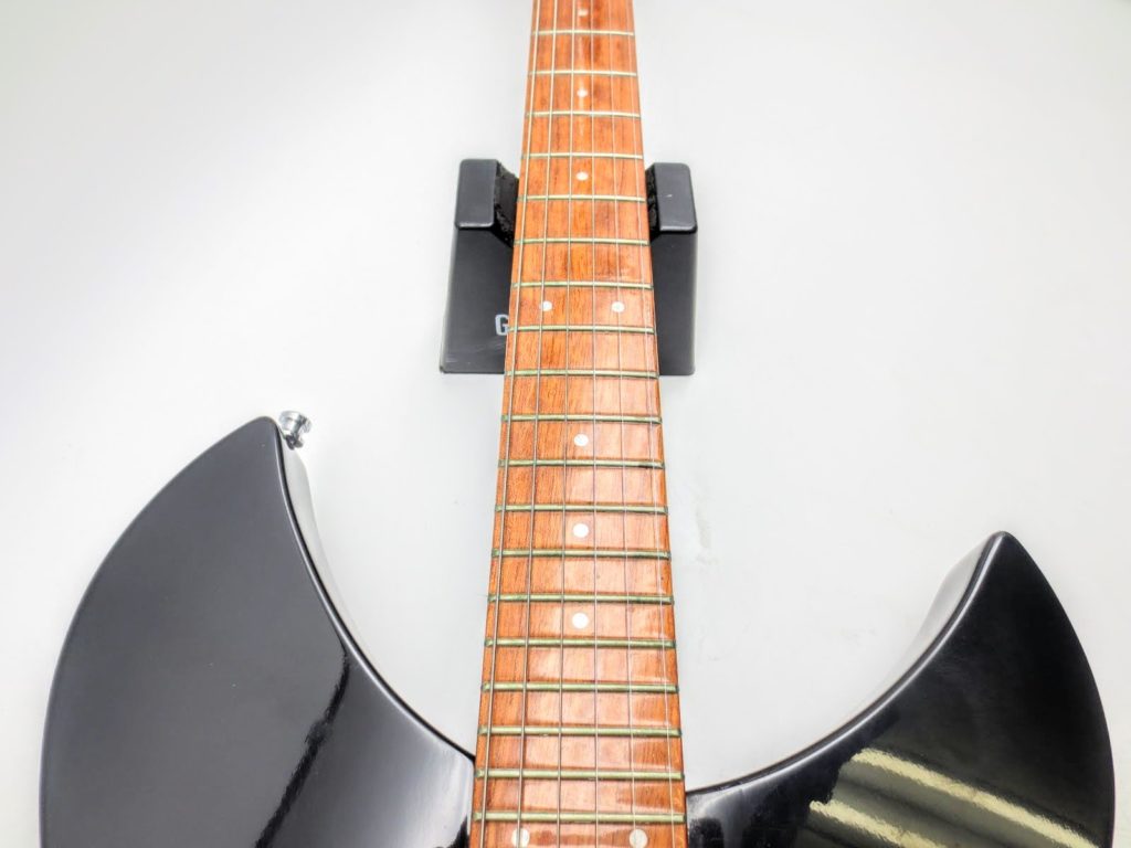 Rickenbacker(リッケンバッカー) USAのエレキギター Model 330を買取